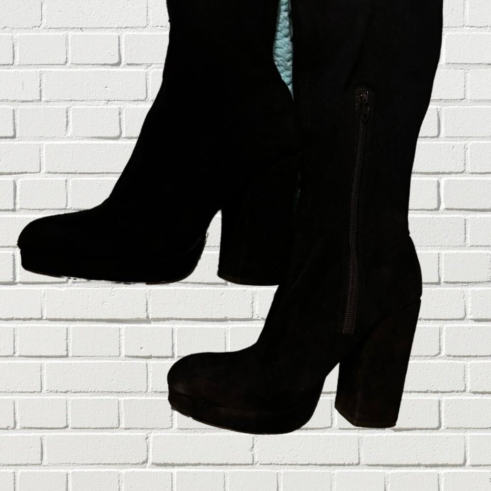 4 EVER 21 SUEDE BOOTS - Picture 2 of 5